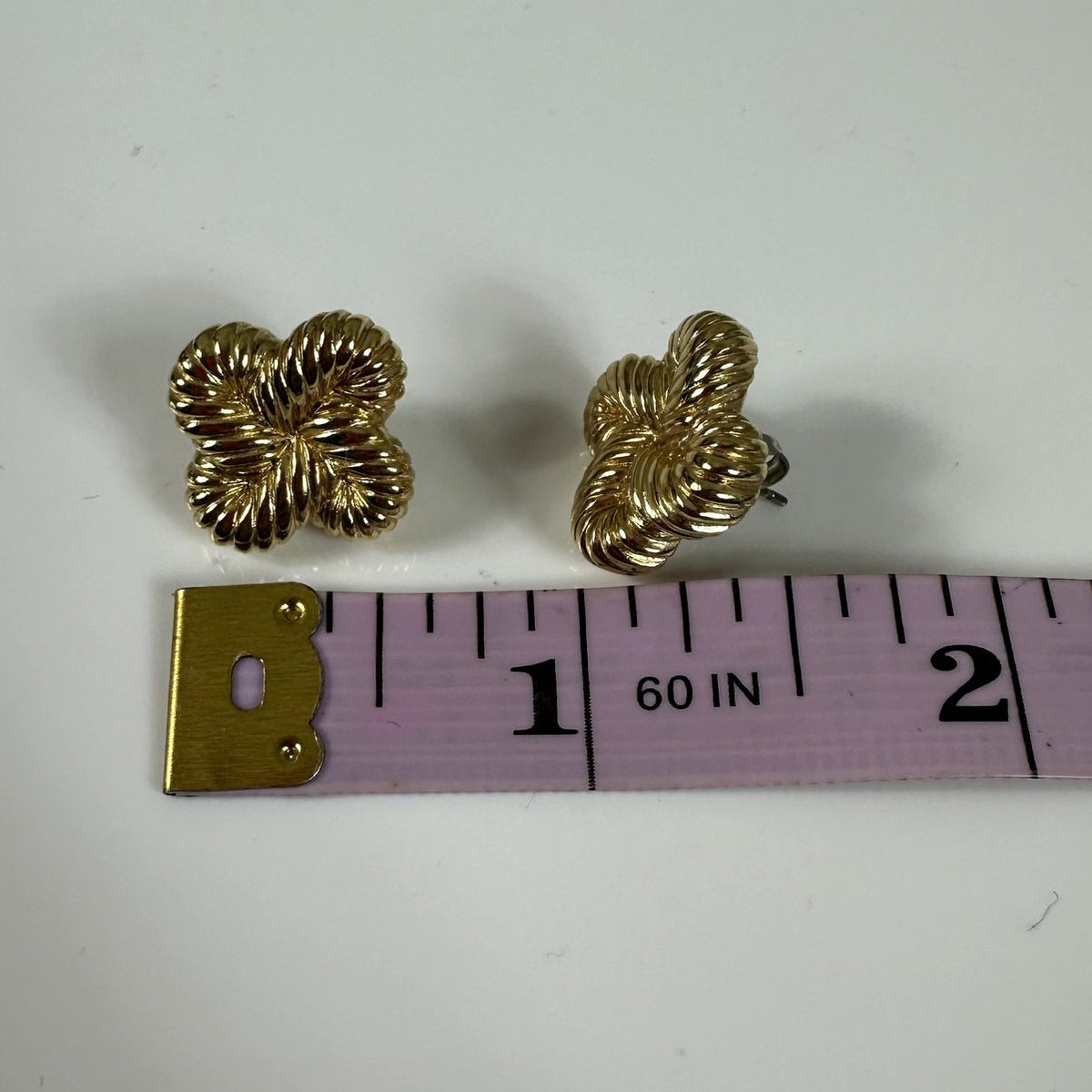 Vintage Burberrys Gold Tone Clover Quatrefoil Stud Earrings 90s Designer