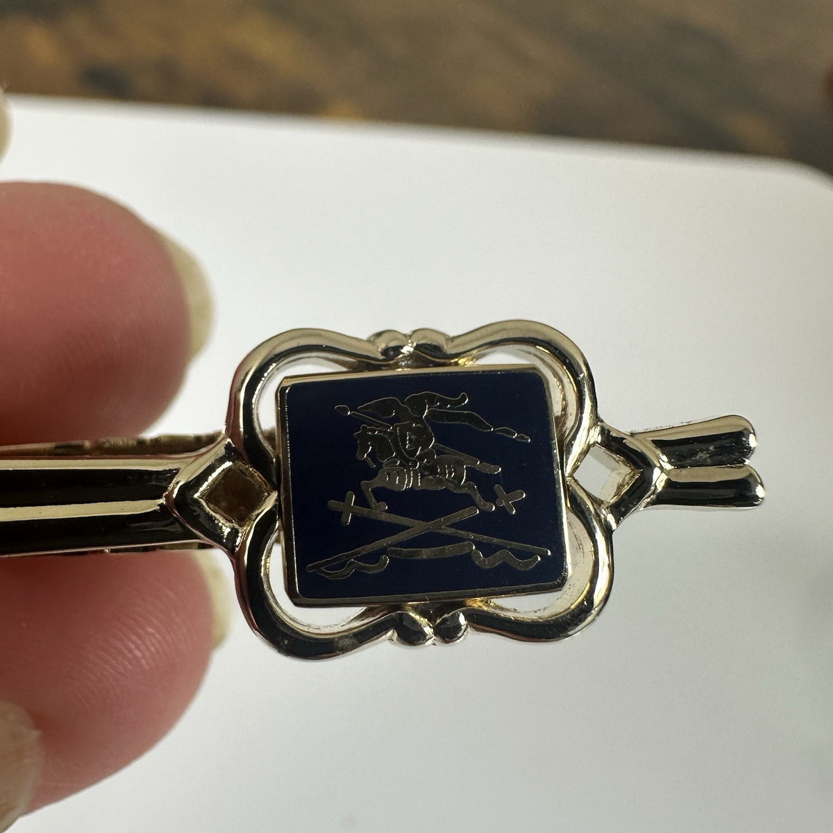 Burberry Knight Vintage Gold Tone Navy Blue Enamel Tie Clip Authentic 
