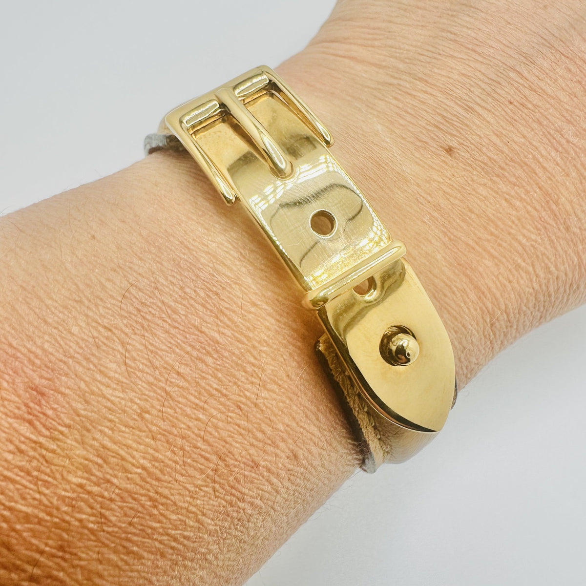 Gucci Brown Gold Belt Motif Leather Fashion Bracelet Jewelry Italian Designer